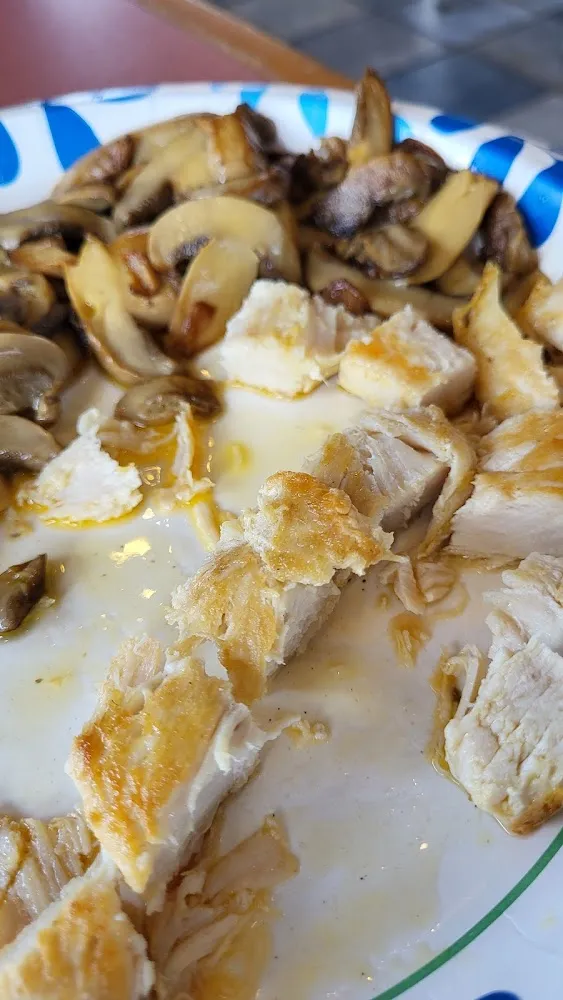 Chicken with Sautéed Mushrooms